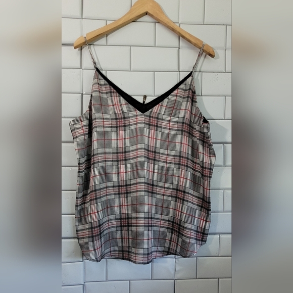 Phicia | 14th And Union | Express Ladies Lot Of 3 Sleeveless Blouse Tank & Cami - Picture 11 of 15